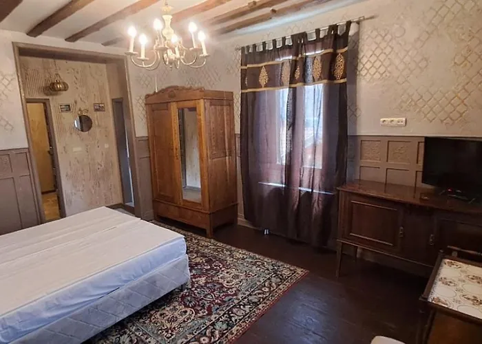 къща старопрестолна Vendégház